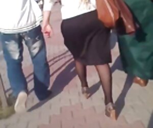 اطلاق النار مقاطع جنس روسي على الساخن الحمل بين الثدي